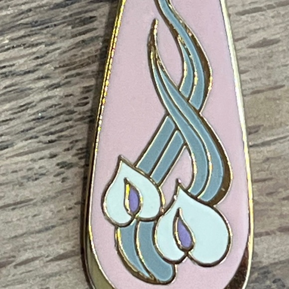 Laurel Burch Wild Anthurium Pink & Gold Dangle Earrings – Artistic Statement - Picture 7 of 7